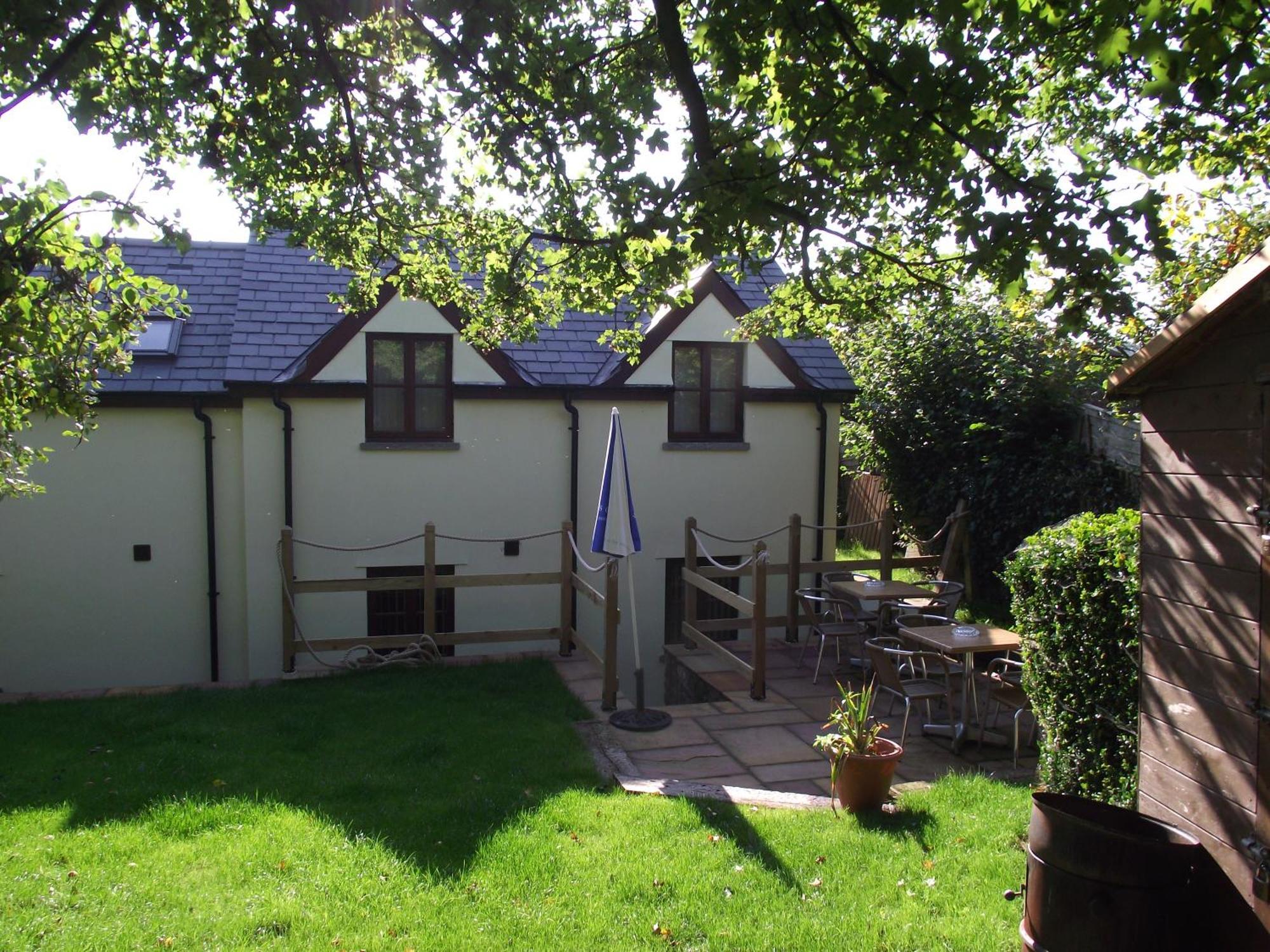 Carpenters Cottages Llanishen ภายนอก รูปภาพ