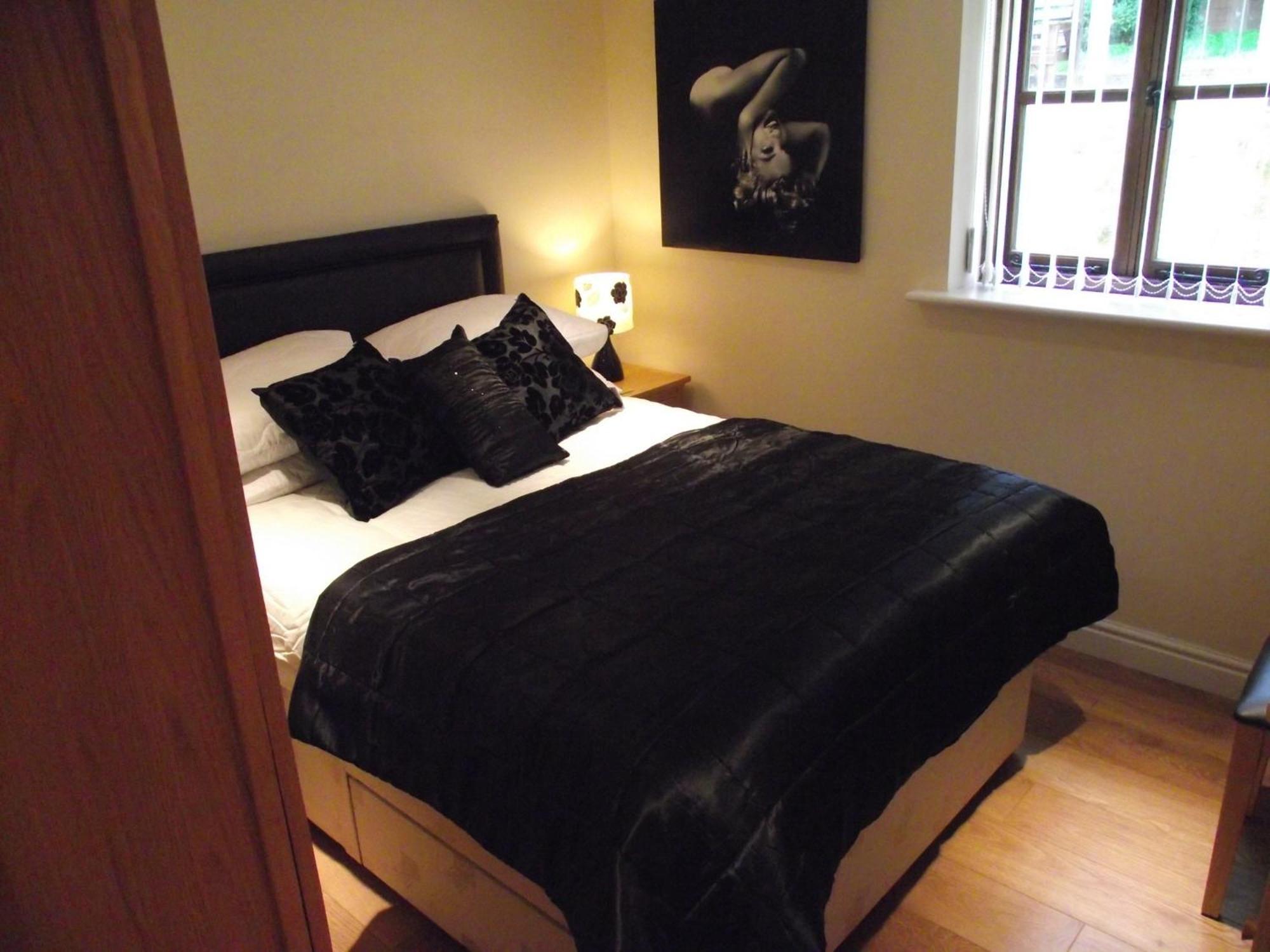 Carpenters Cottages Llanishen ภายนอก รูปภาพ